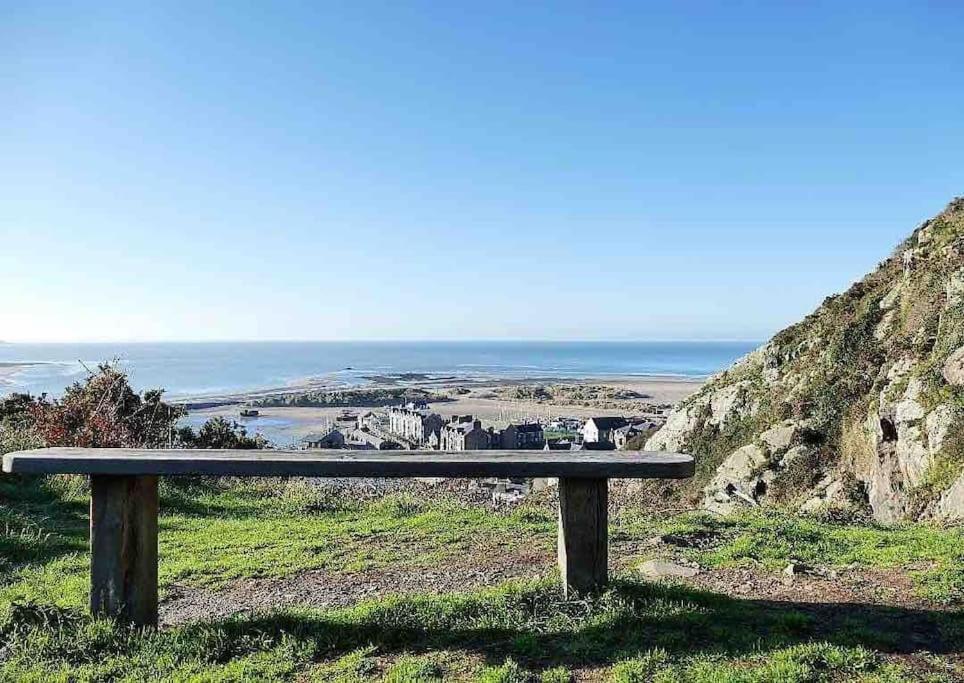 Harbourside 2 Bed Apartment, Barmouth Bridge Views Exterior photo