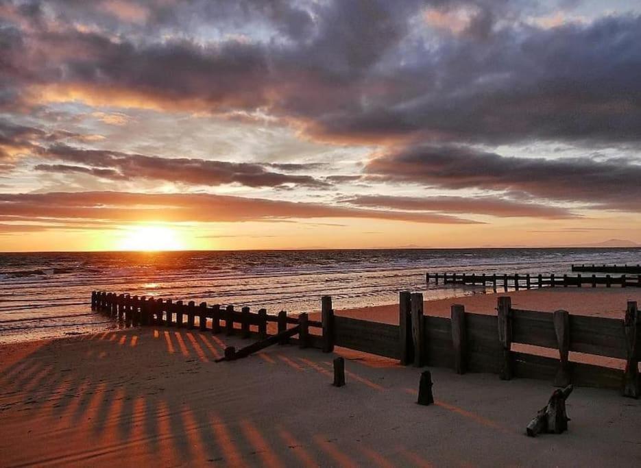 Harbourside 2 Bed Apartment, Barmouth Bridge Views Exterior photo